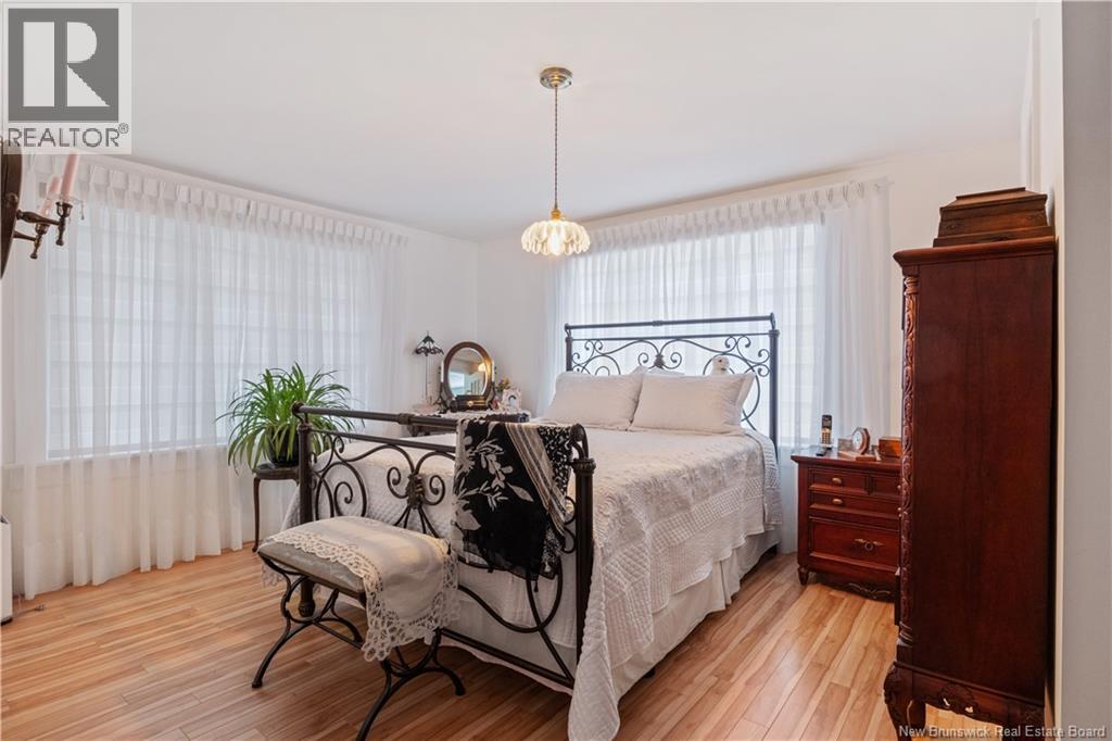 22 Rue Beausejour Street - 21