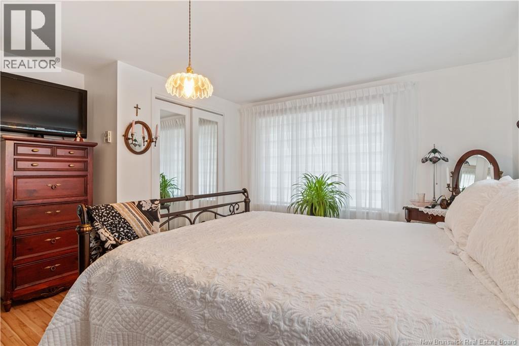 22 Rue Beausejour Street - 23