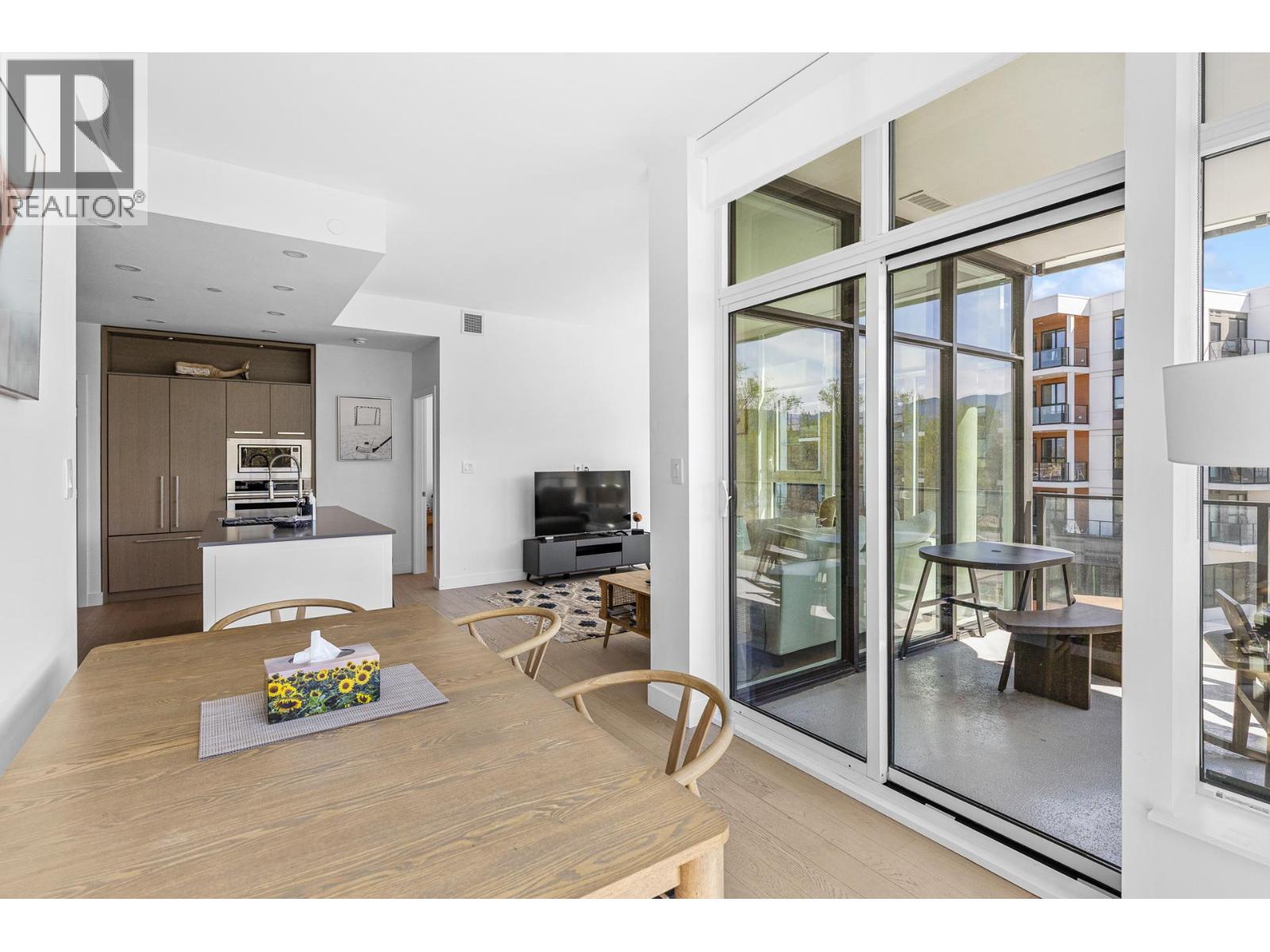 407 3409 Lakeshore Road, Kelowna