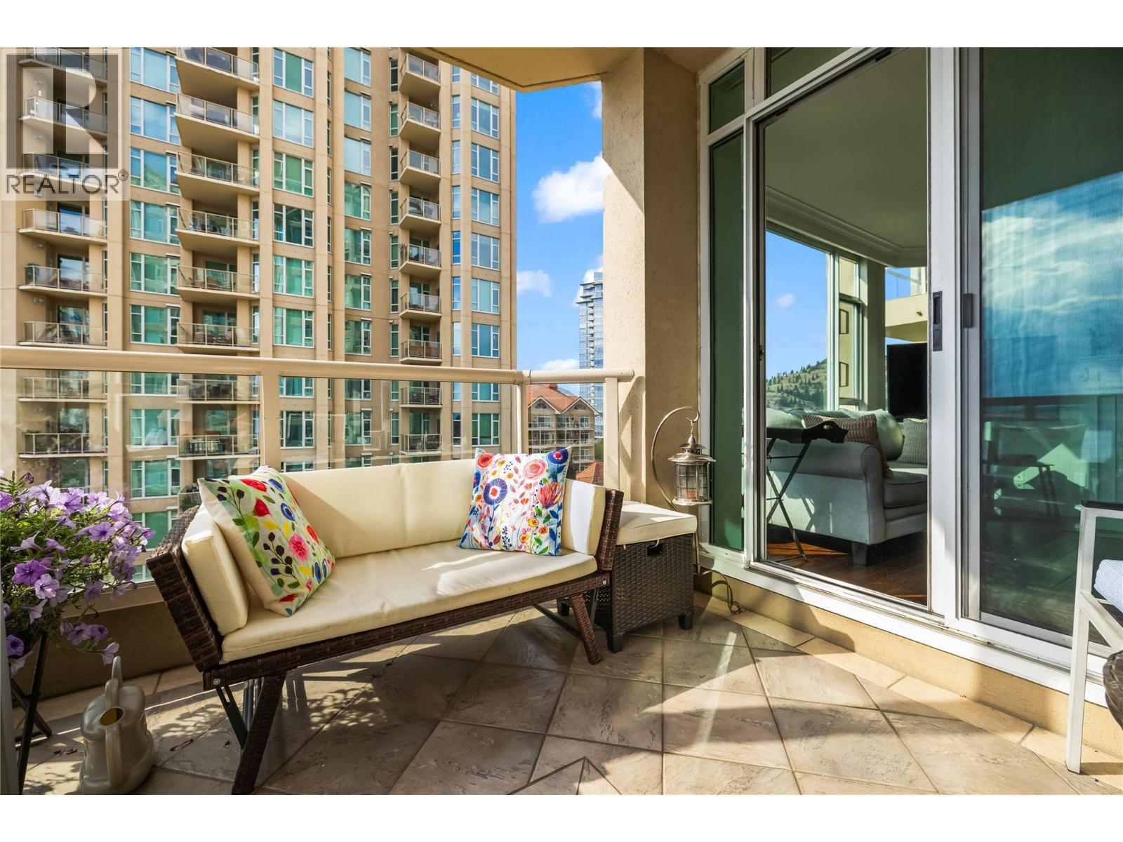 706 1152 Sunset Drive, Kelowna
