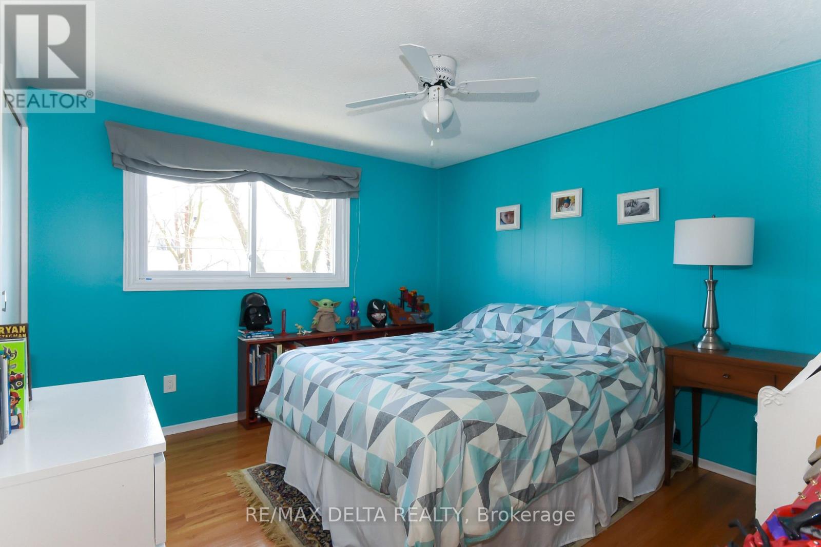 13 PARKLANE COURT - 22