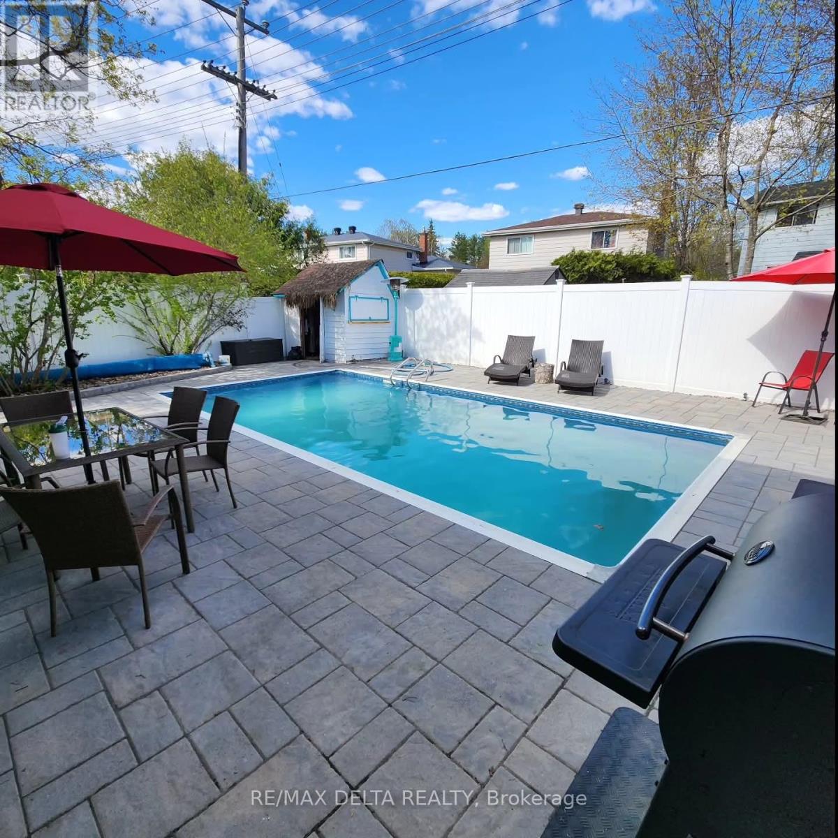 13 PARKLANE COURT - 31