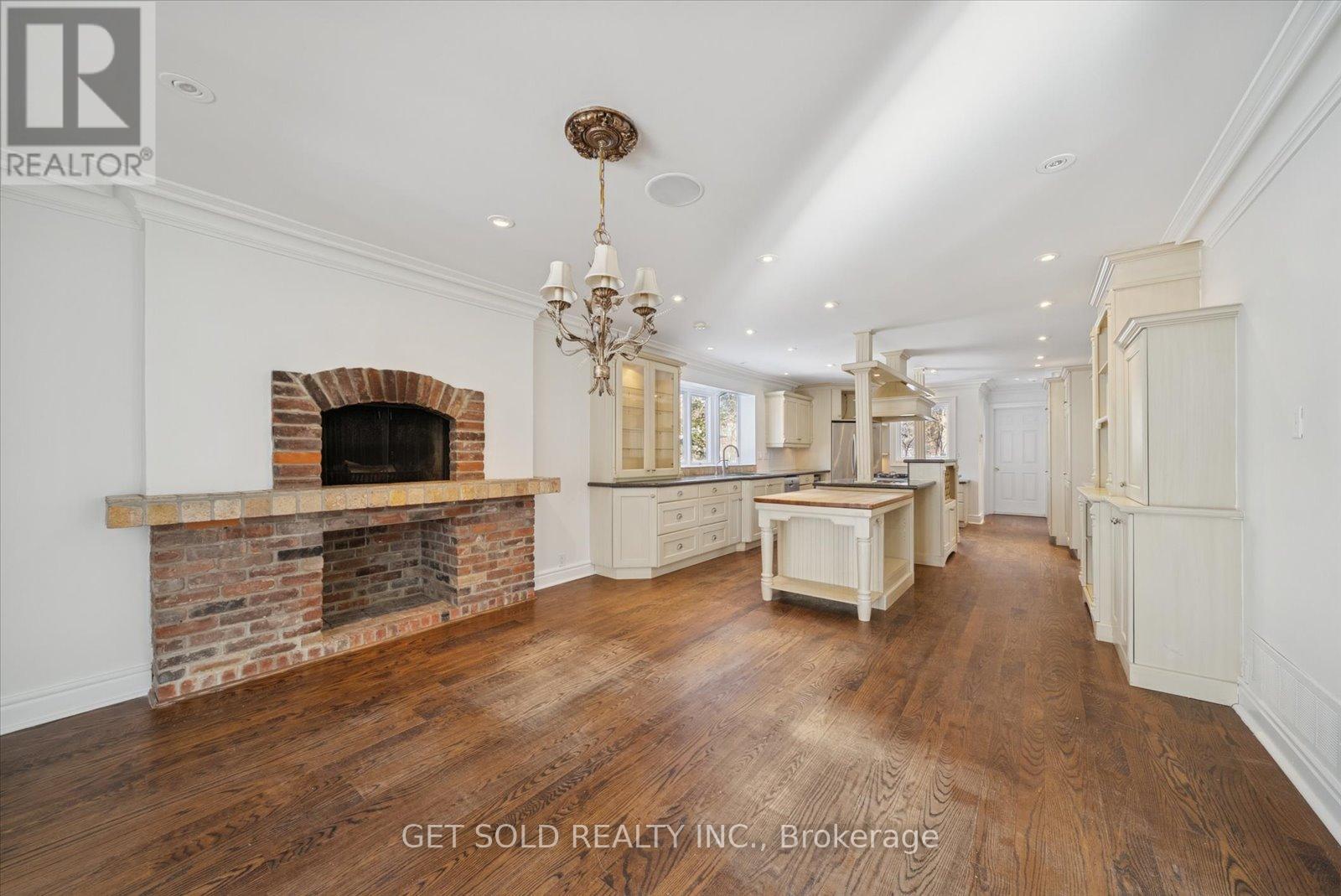 1701 BIRCHWOOD DRIVE - 13
