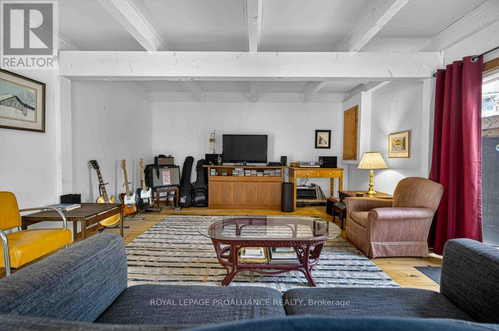 2406 NORTHEYS BAY ROAD - 17