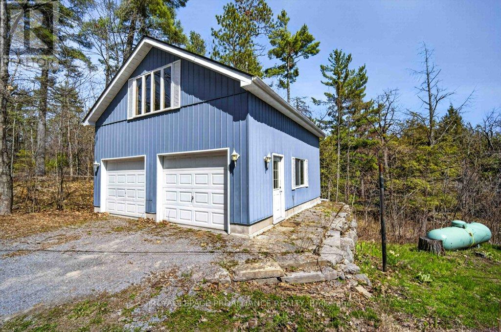 2406 NORTHEYS BAY ROAD - 41