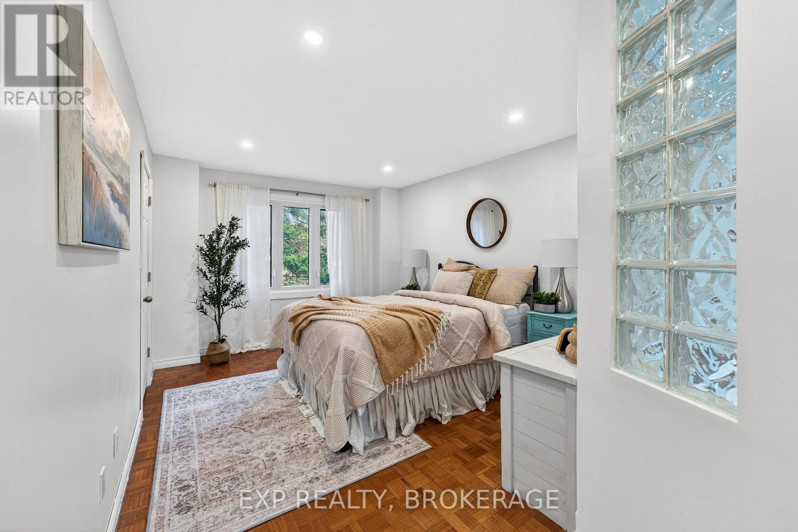 799 HILLSIDE DRIVE - 17