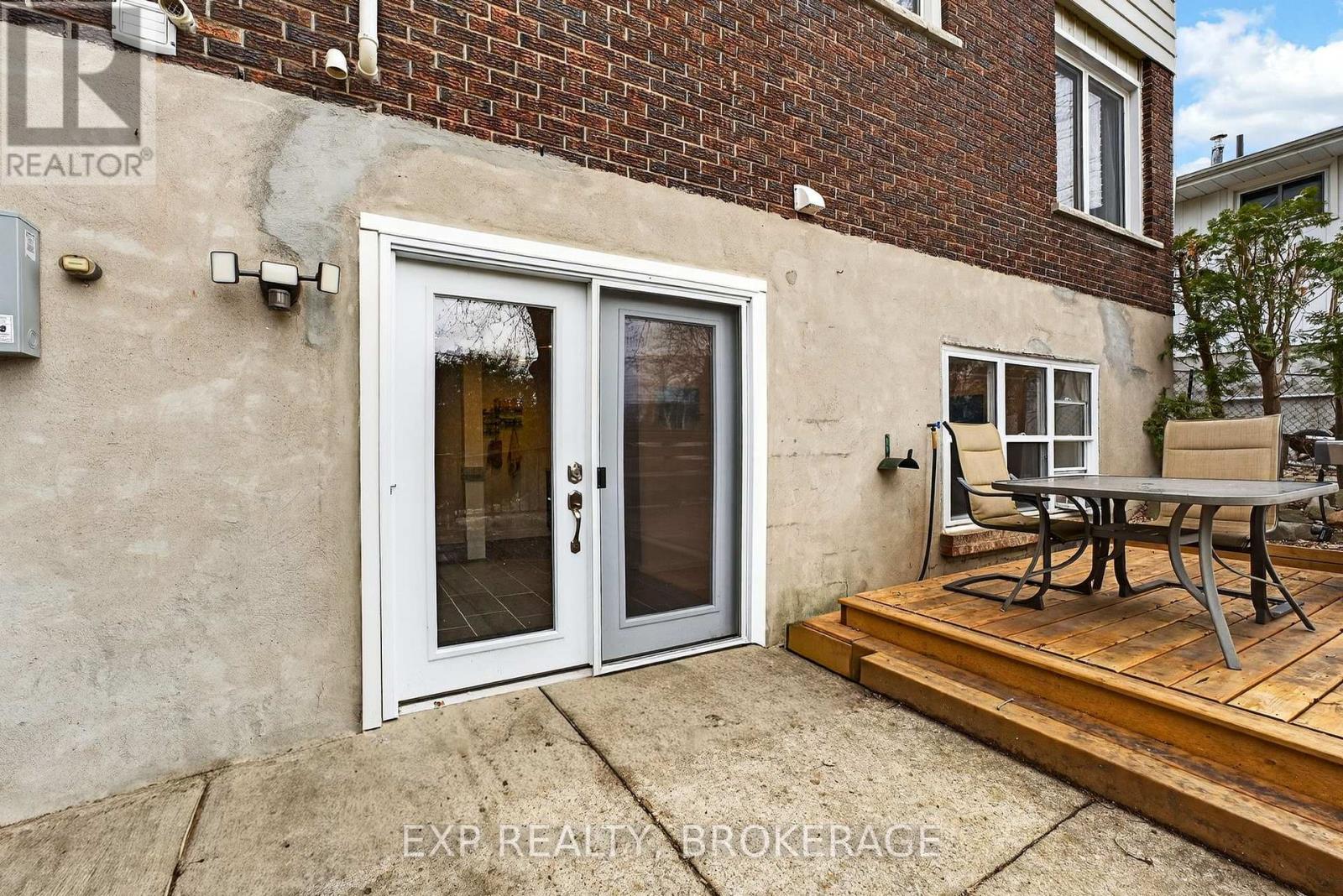 799 HILLSIDE DRIVE - 42