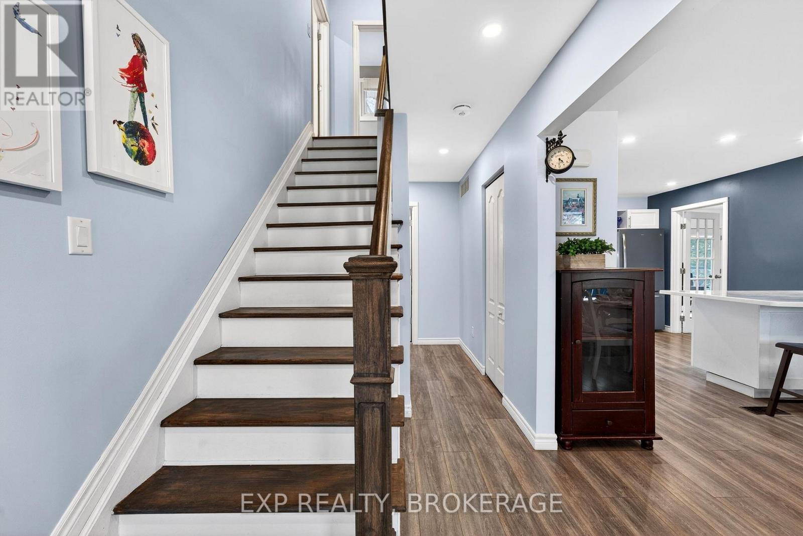 799 HILLSIDE DRIVE - 5