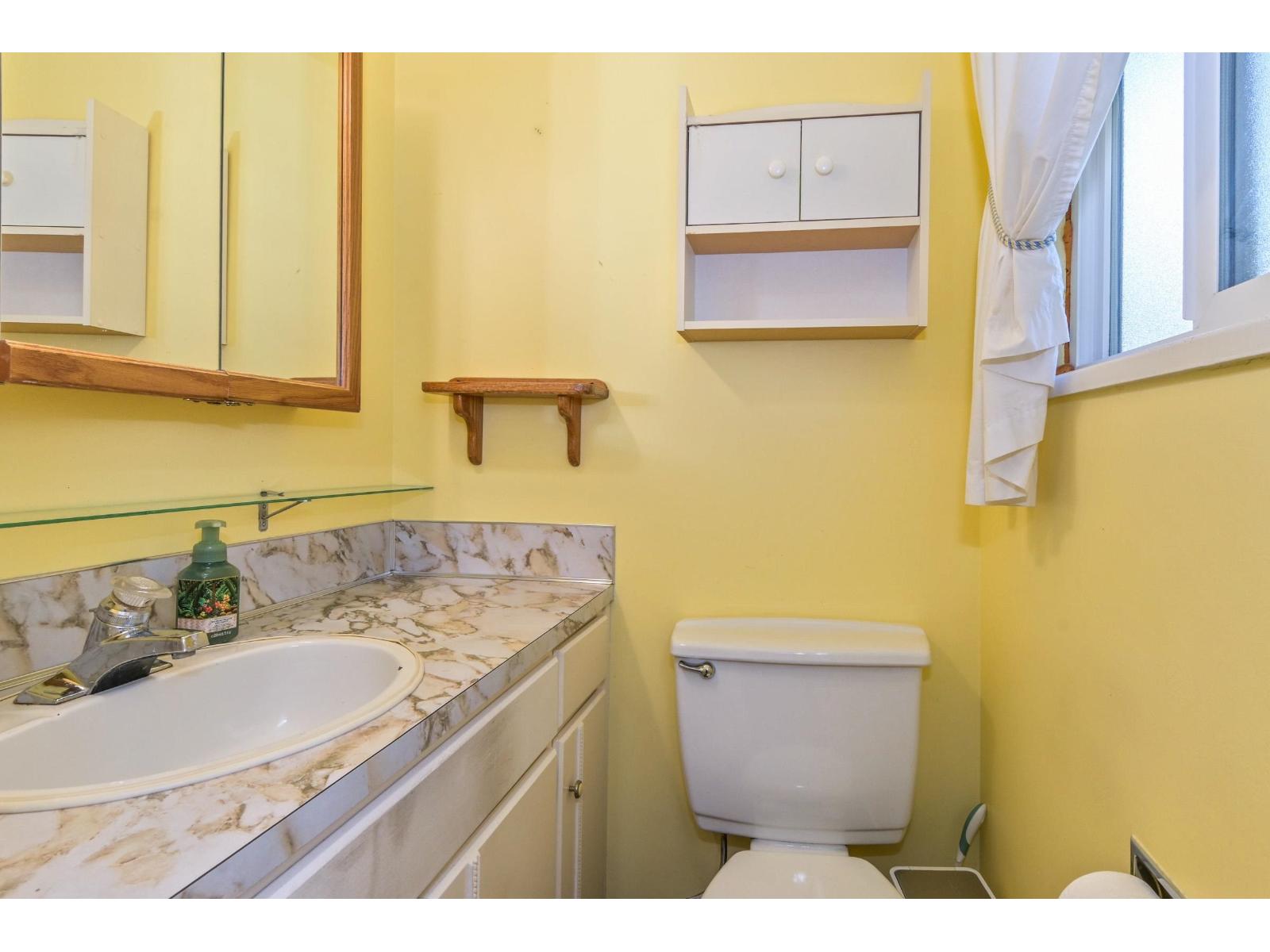 20663 39 AVENUE, Langley