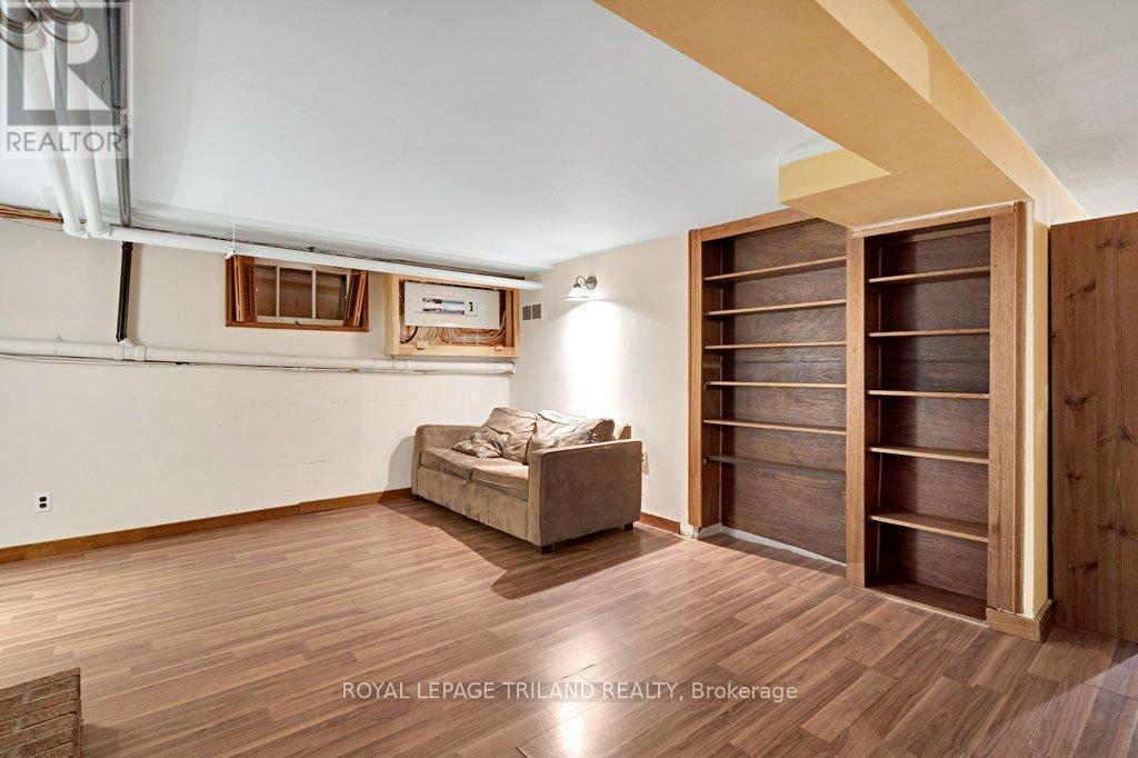 46 ROSEBERY PLACE - 36