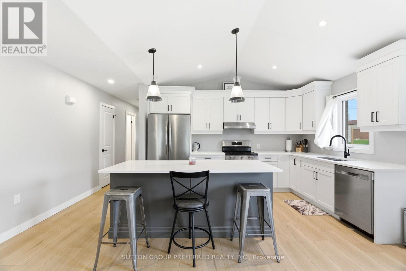 236 BEECH STREET - 17
