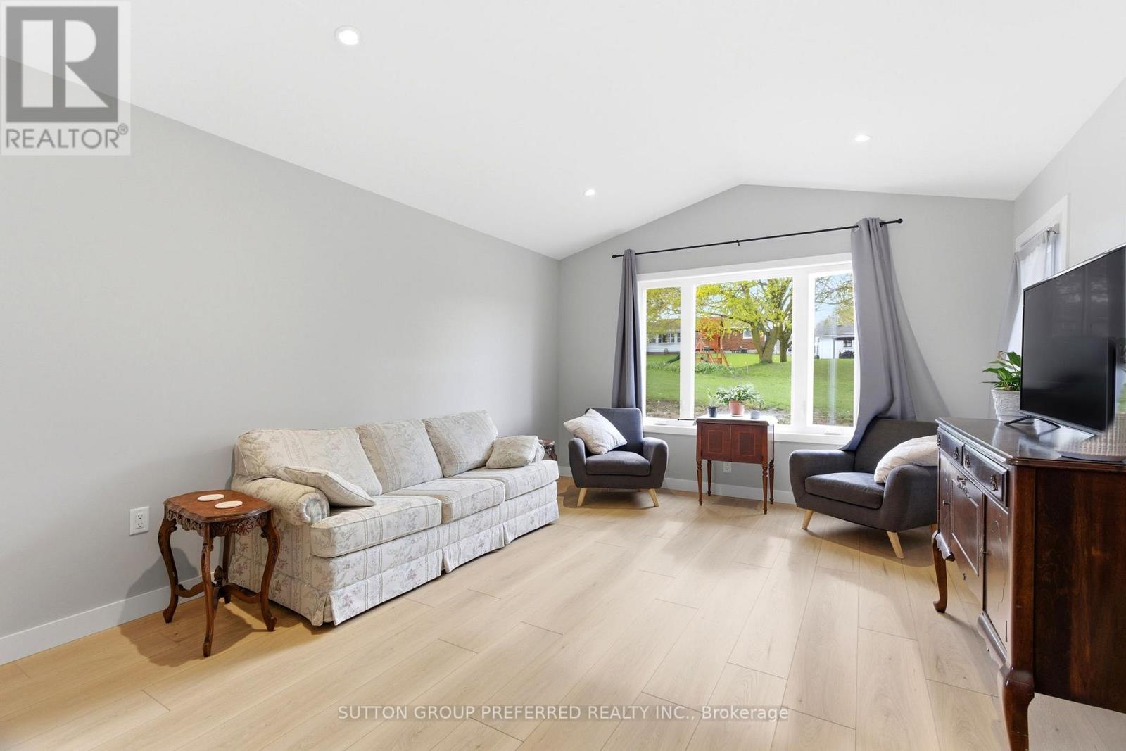 236 BEECH STREET - 21