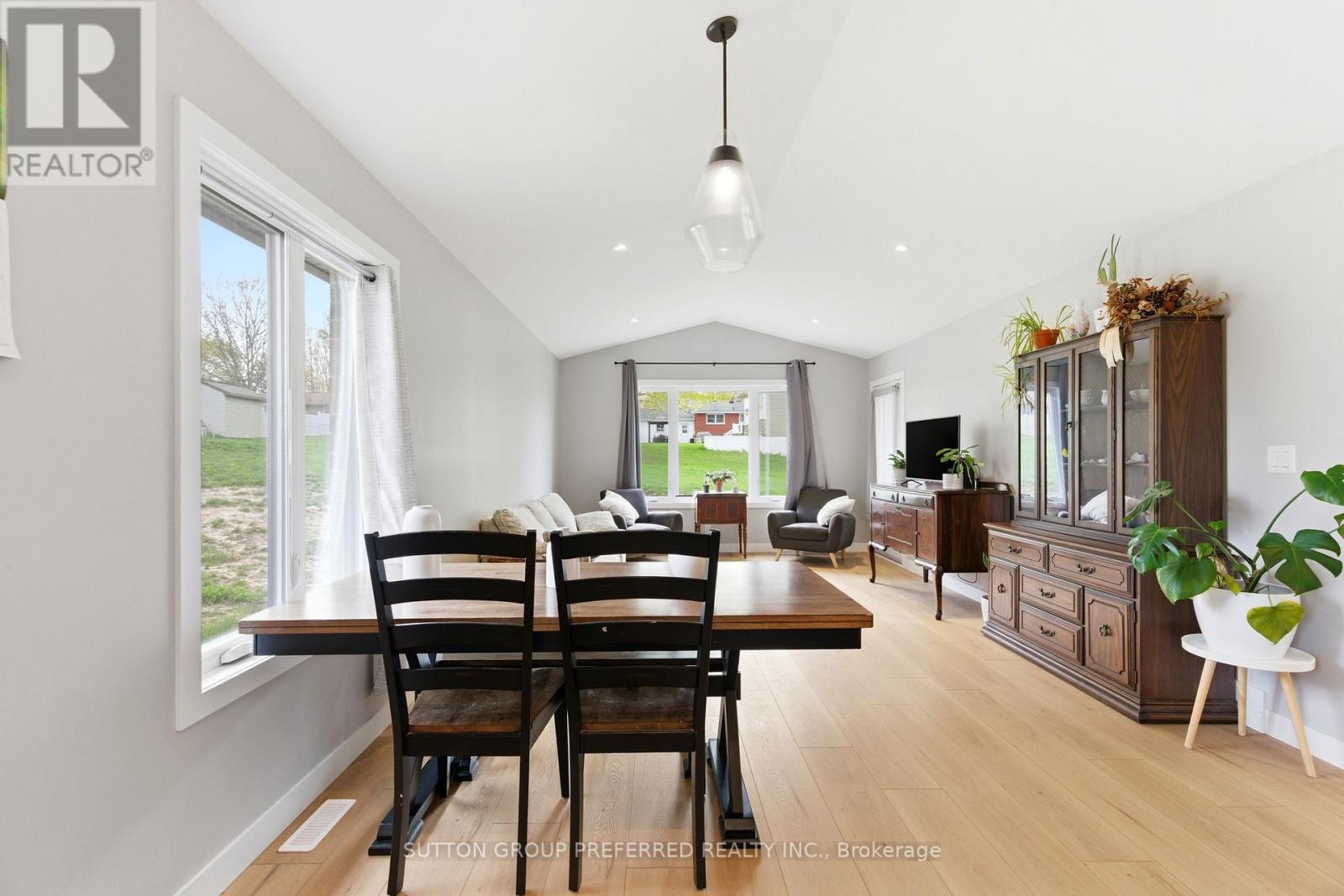236 BEECH STREET - 23