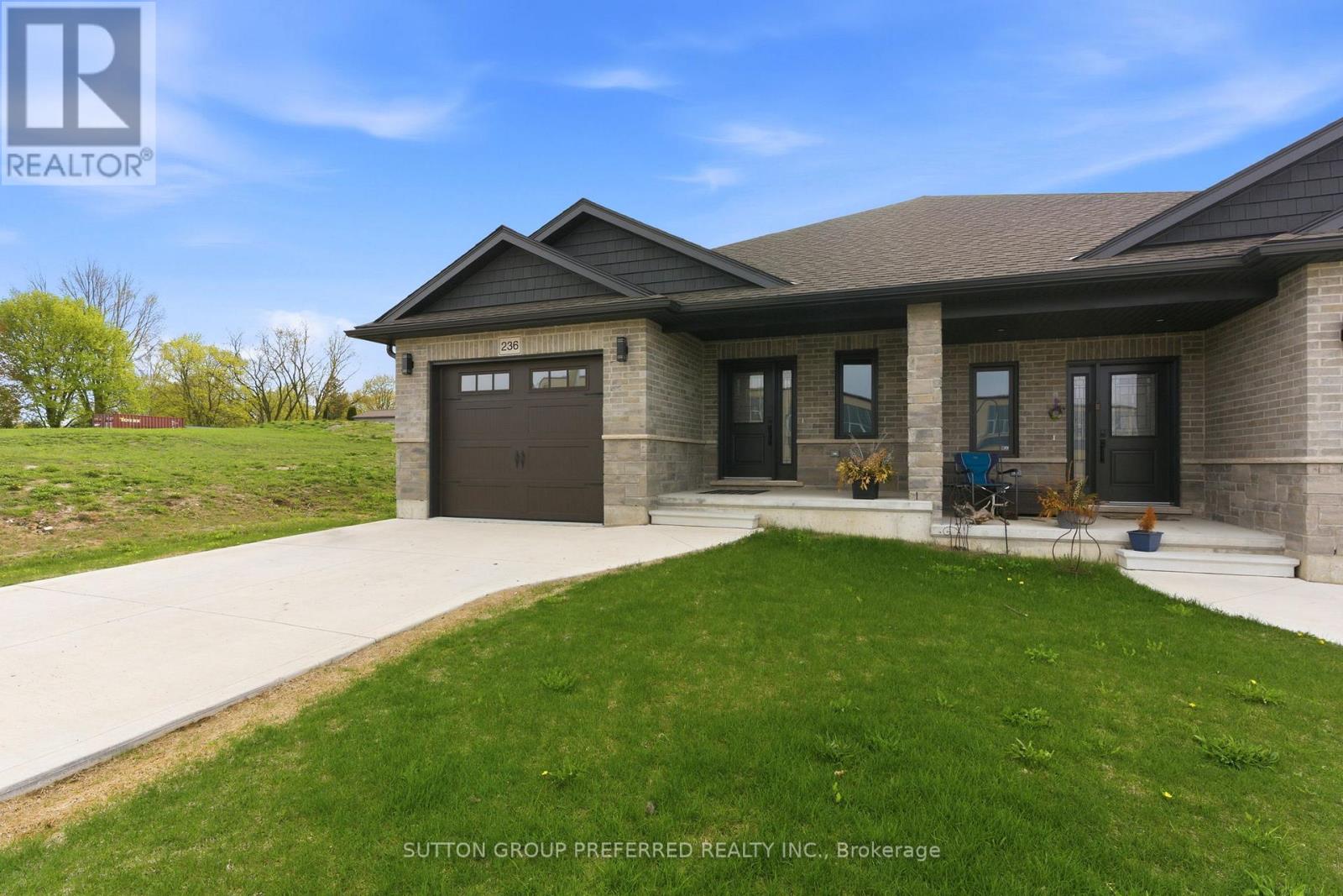 236 BEECH STREET - 3