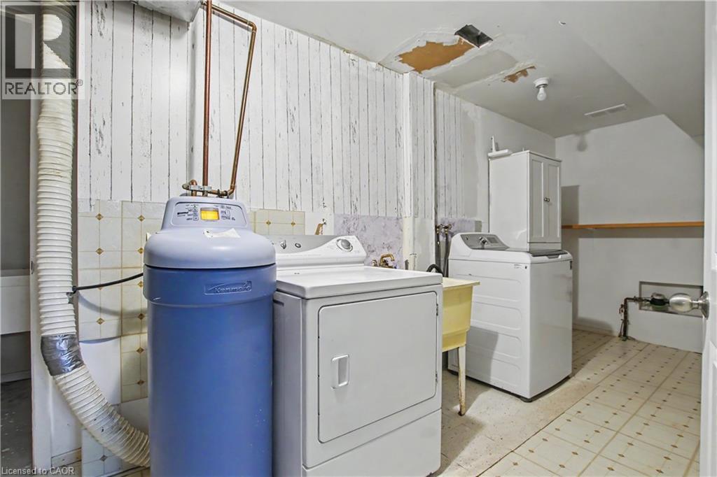 209 MIDDLEBURY Drive, Waterloo, Ontario, N2T2H6 — Photo 31