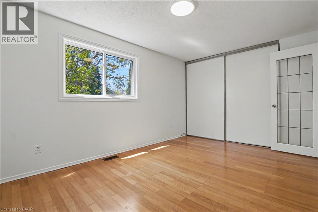 209 MIDDLEBURY Drive, Waterloo, Ontario, N2T2H6 — Photo 18