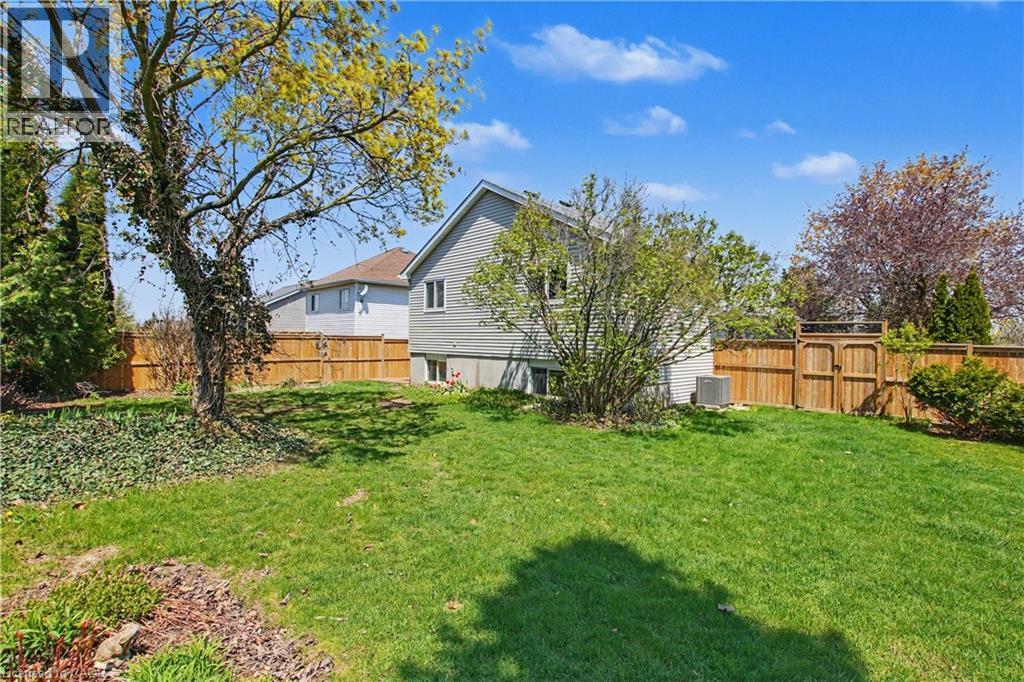 209 MIDDLEBURY Drive, Waterloo, Ontario, N2T2H6 — Photo 37