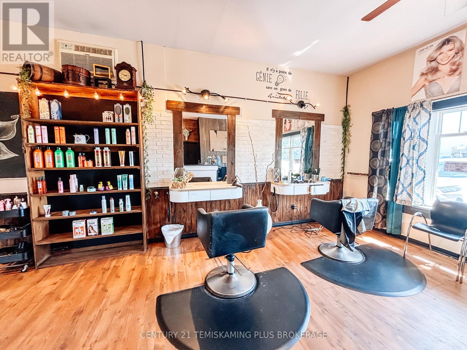 203 ROLAND ROAD - 8