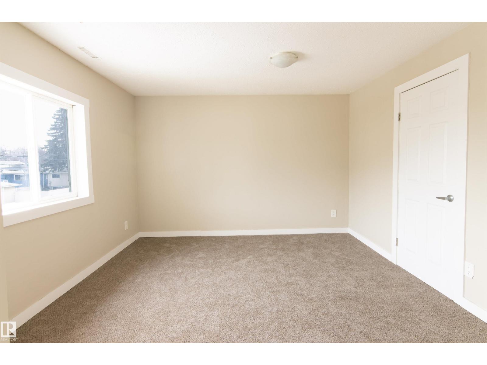 11029 95 ST NW - 21