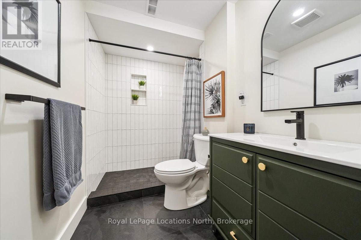 32 ALYSSA DRIVE - 32