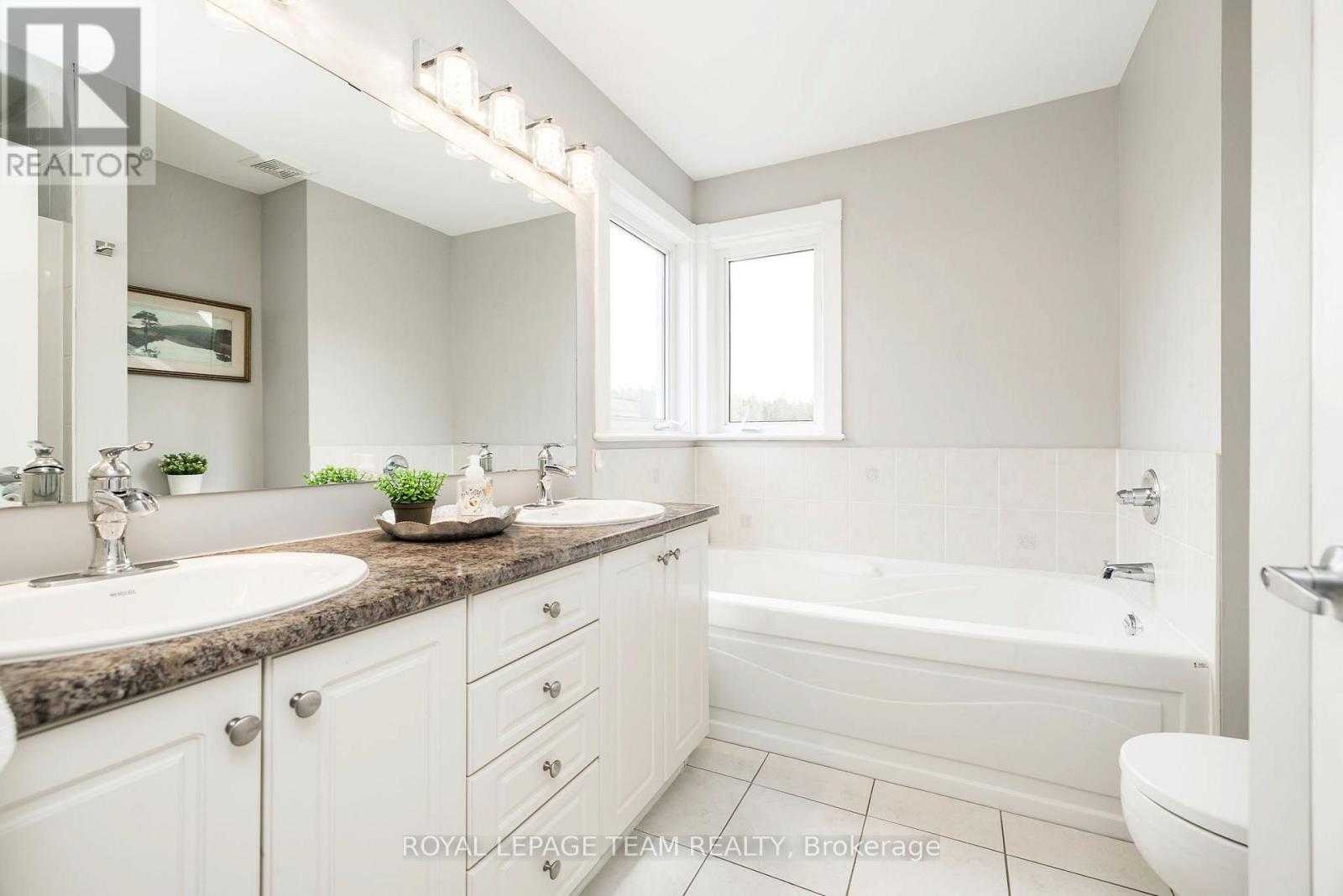 170 BONNYLEY CRESCENT - 26