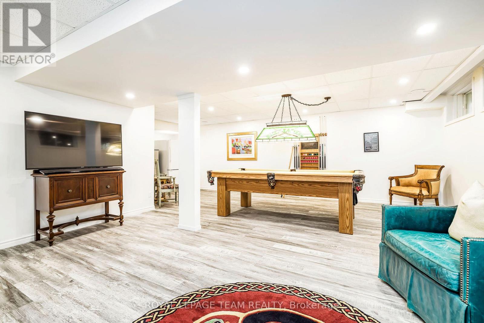 170 BONNYLEY CRESCENT - 37