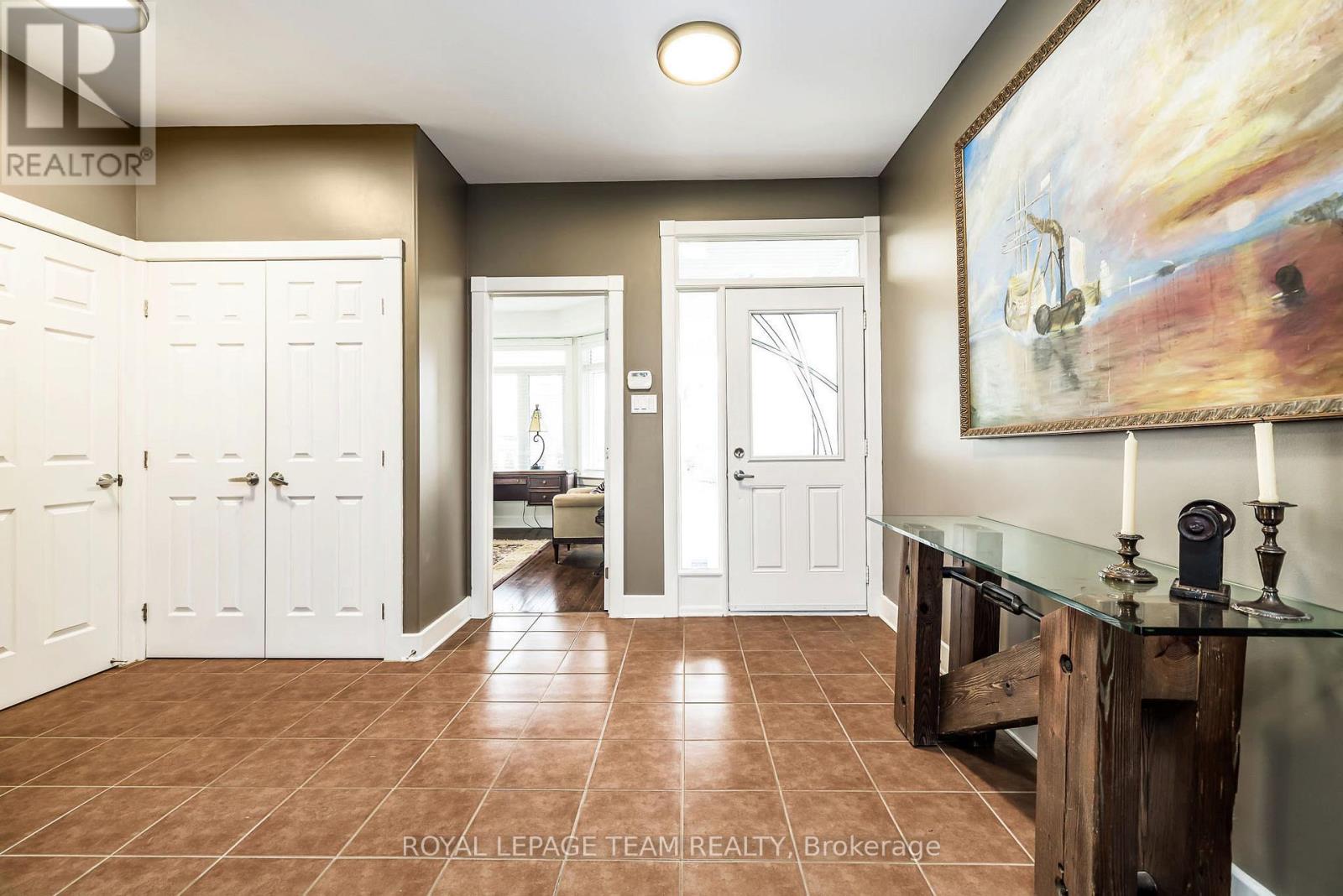 170 BONNYLEY CRESCENT - 7