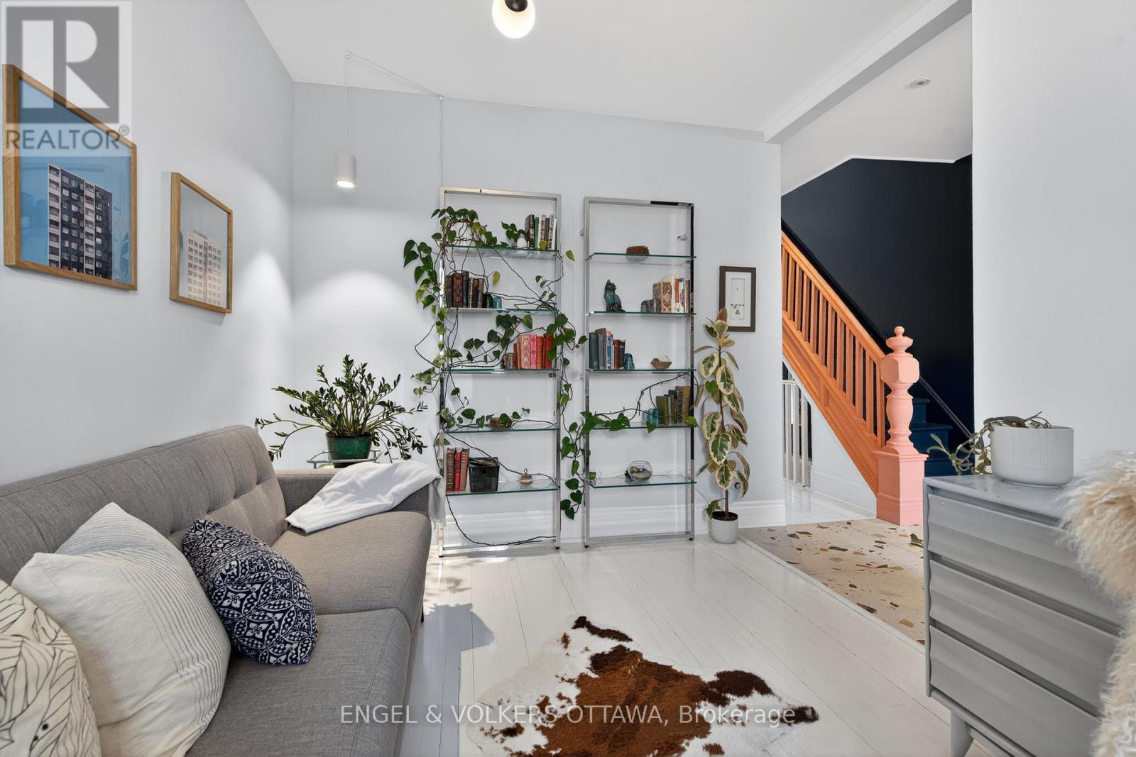 59 BELL STREET N - 7