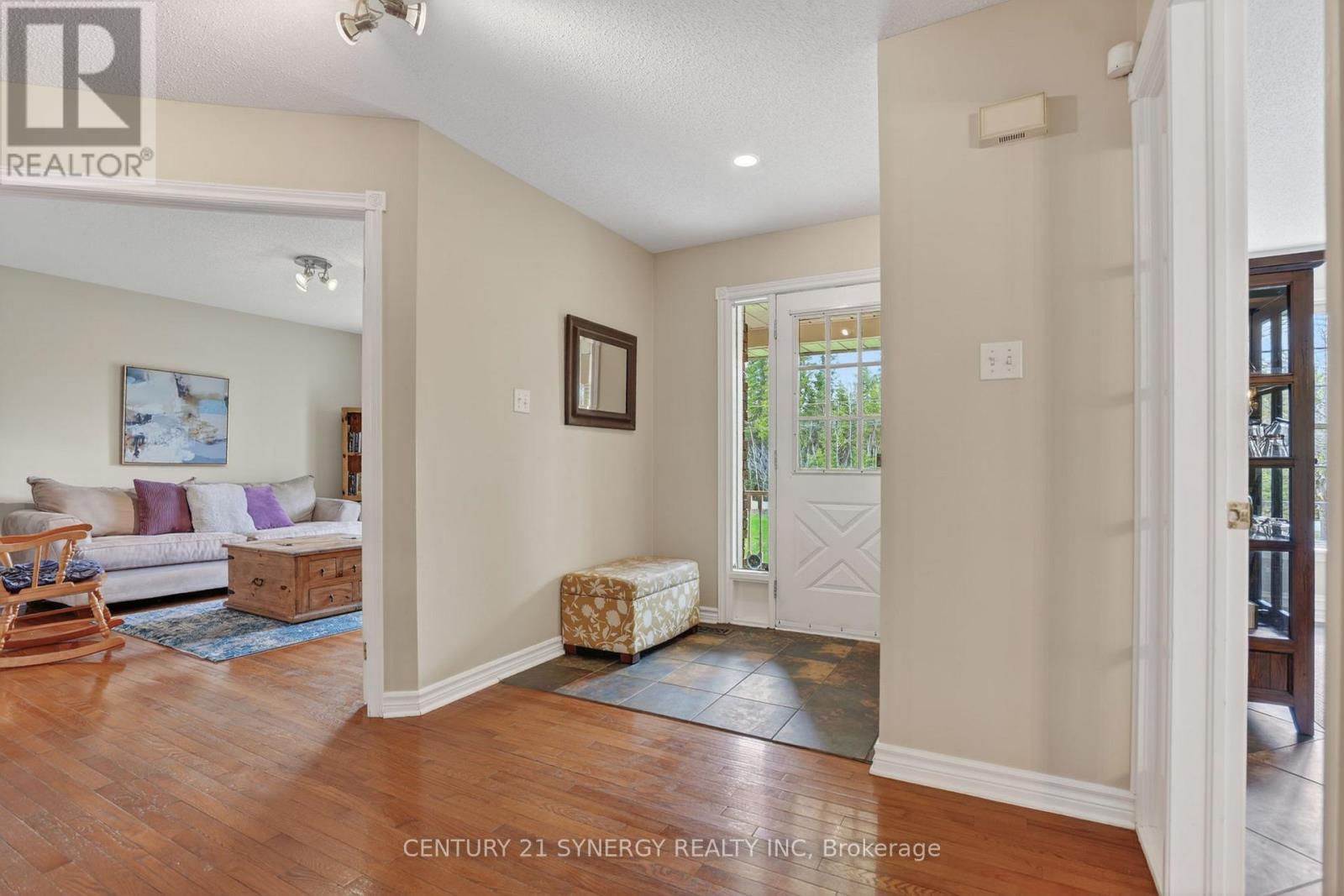6 SAWGRASS CIRCLE - 22