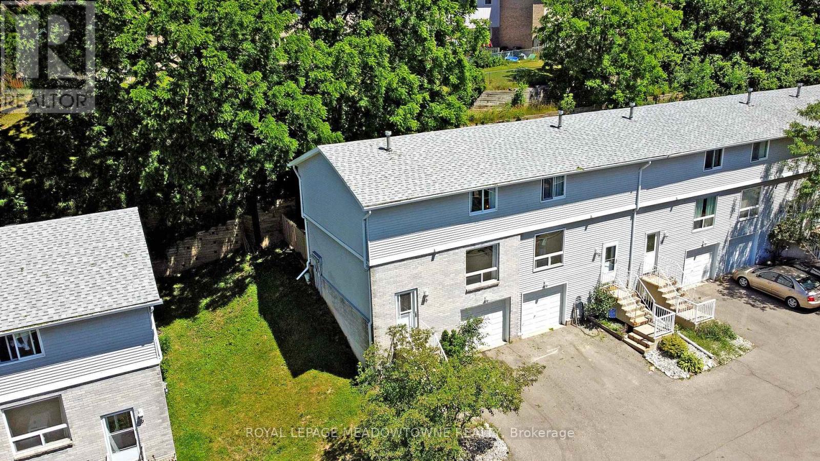#10 648 DOON VILLAGE ROAD - 34