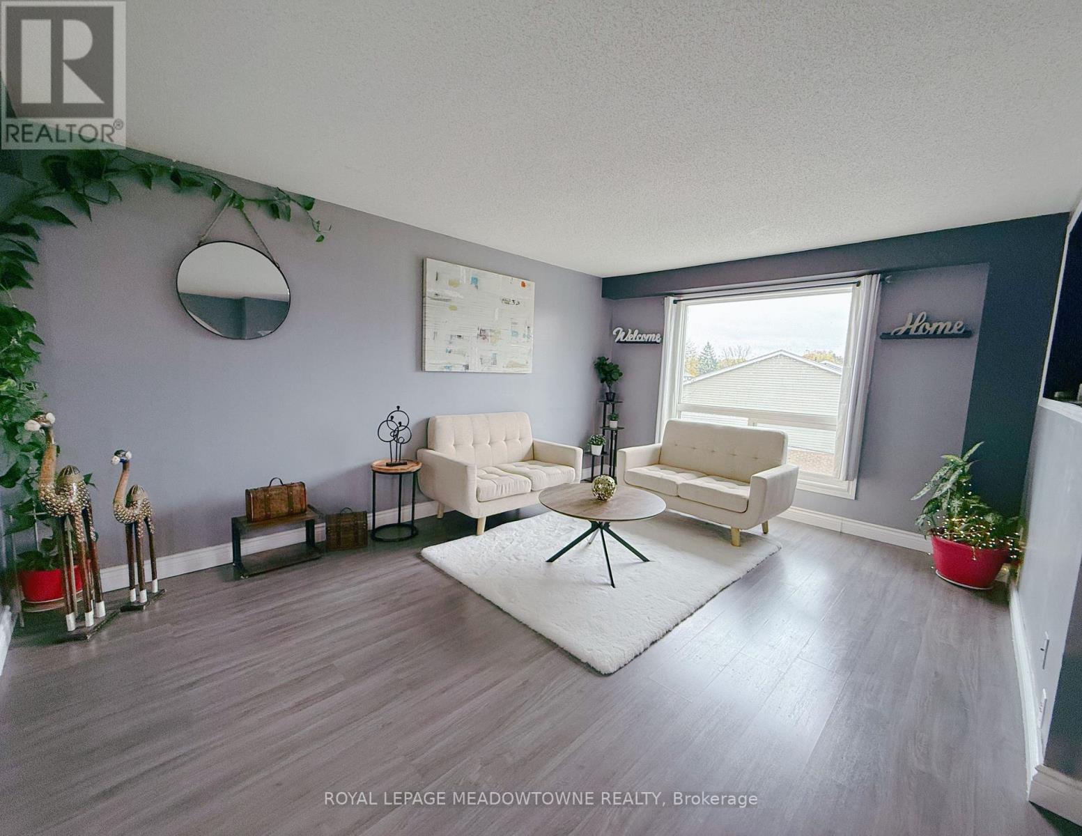#10 648 DOON VILLAGE ROAD - 7