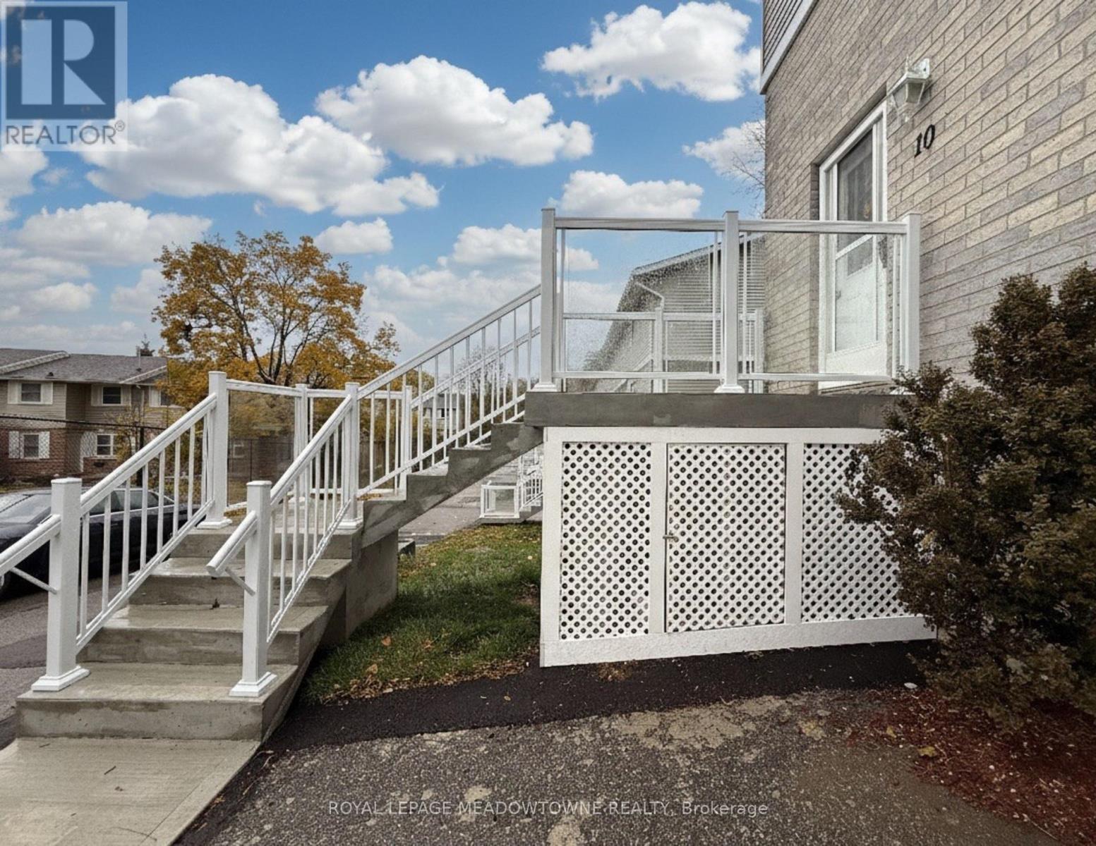 #10 648 DOON VILLAGE ROAD - 2