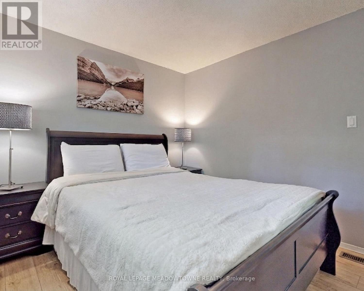 #10 648 DOON VILLAGE ROAD - 20