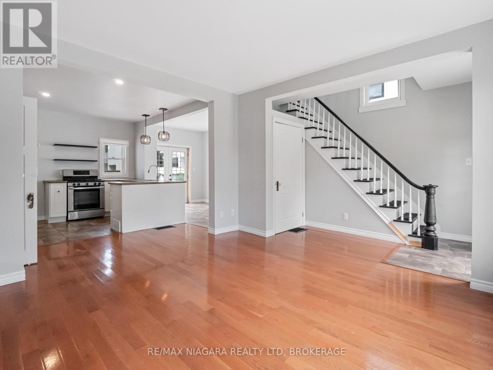 430 RIDGE ROAD N - 13