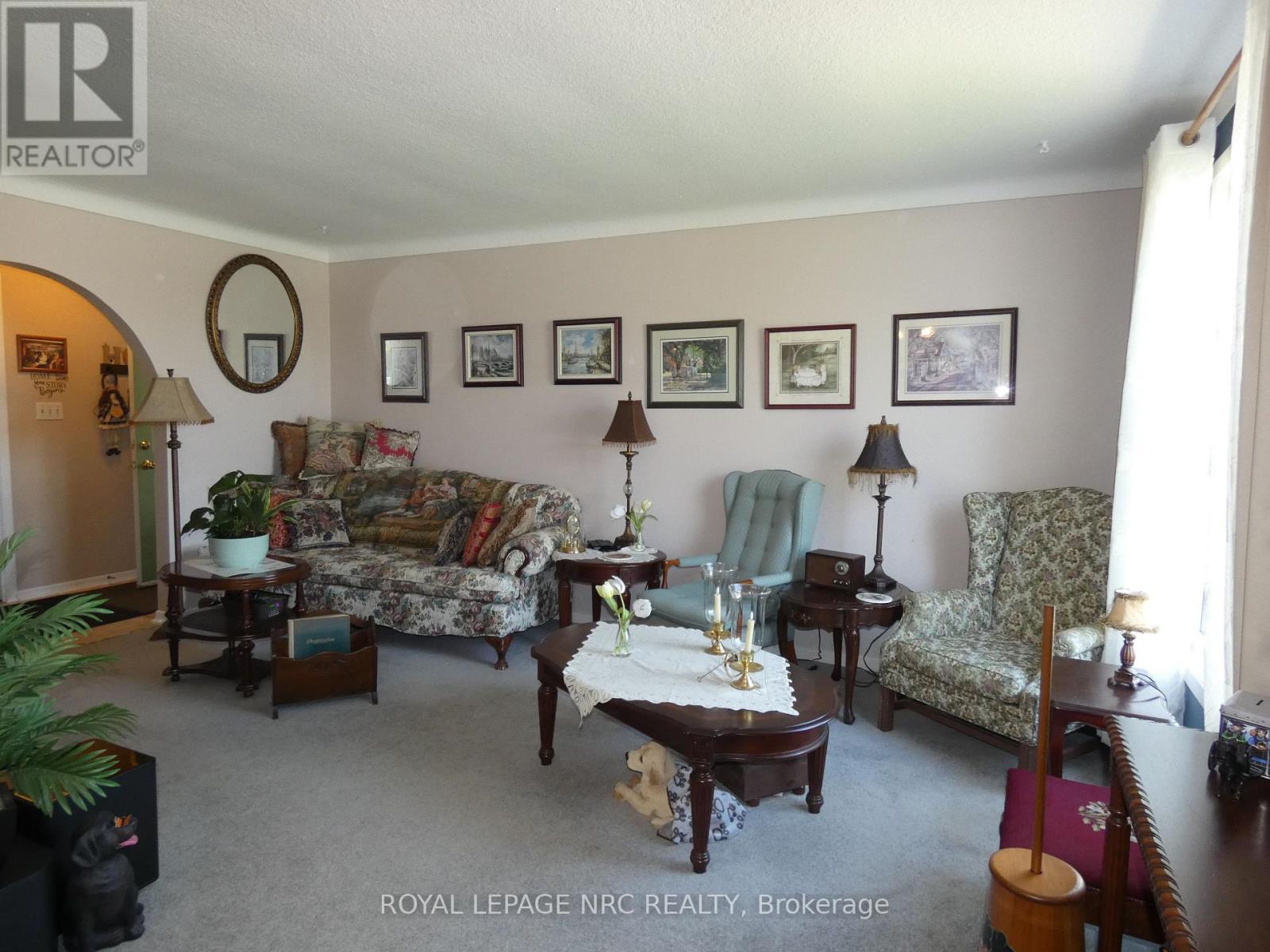 2909 HENLEY AVENUE - 4