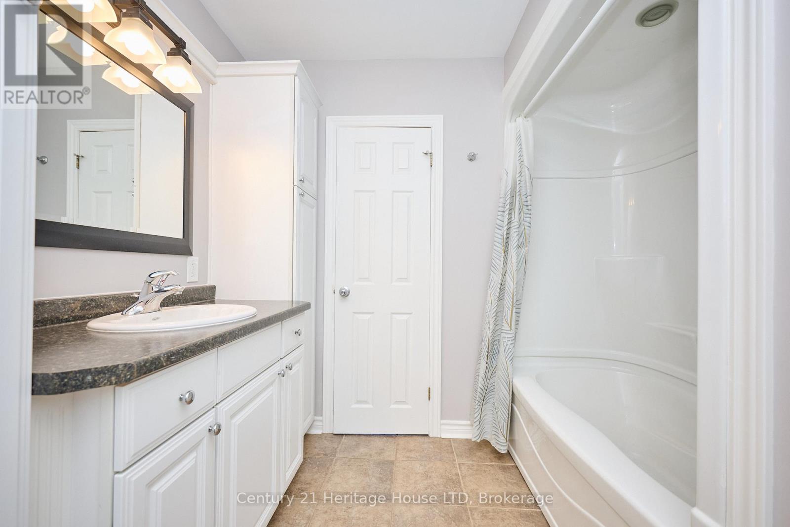 148 CHAMPLAIN DRIVE - 12