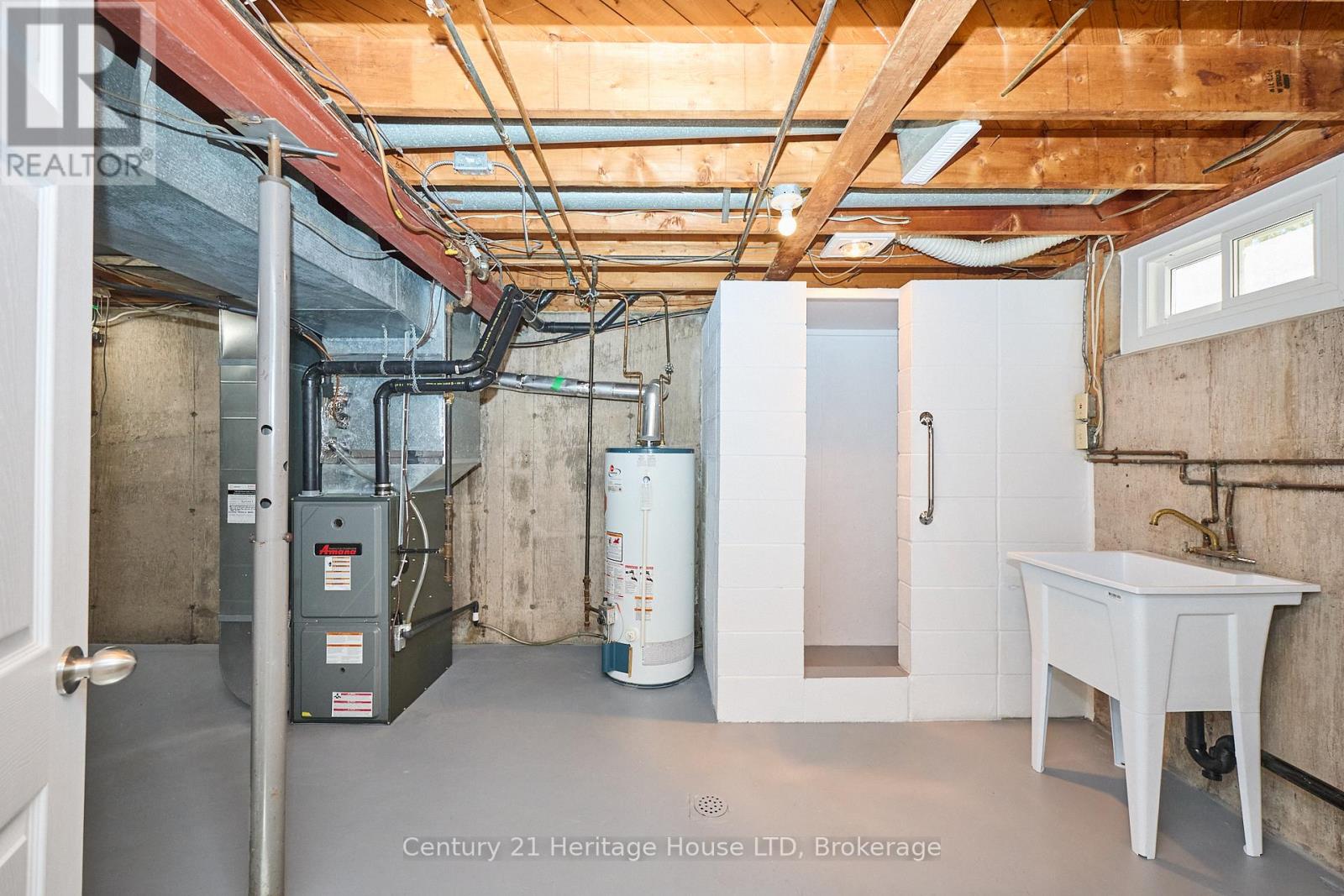 148 CHAMPLAIN DRIVE - 22