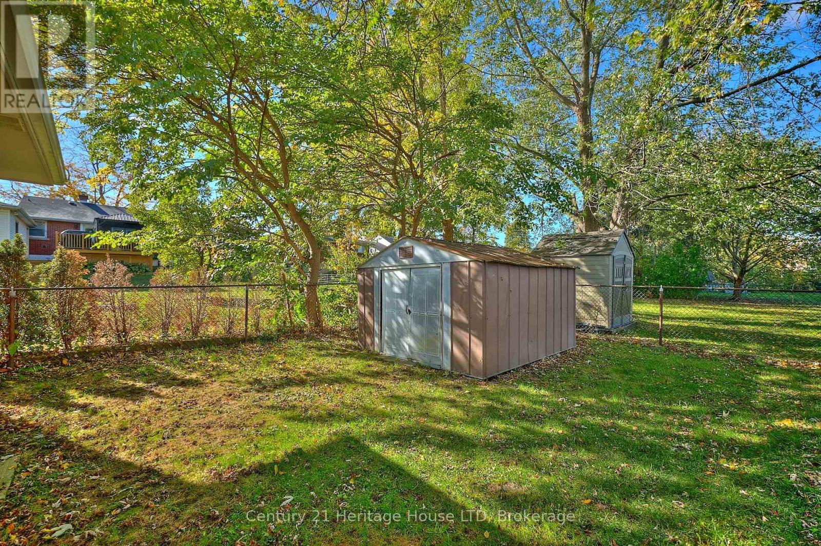 148 CHAMPLAIN DRIVE - 28