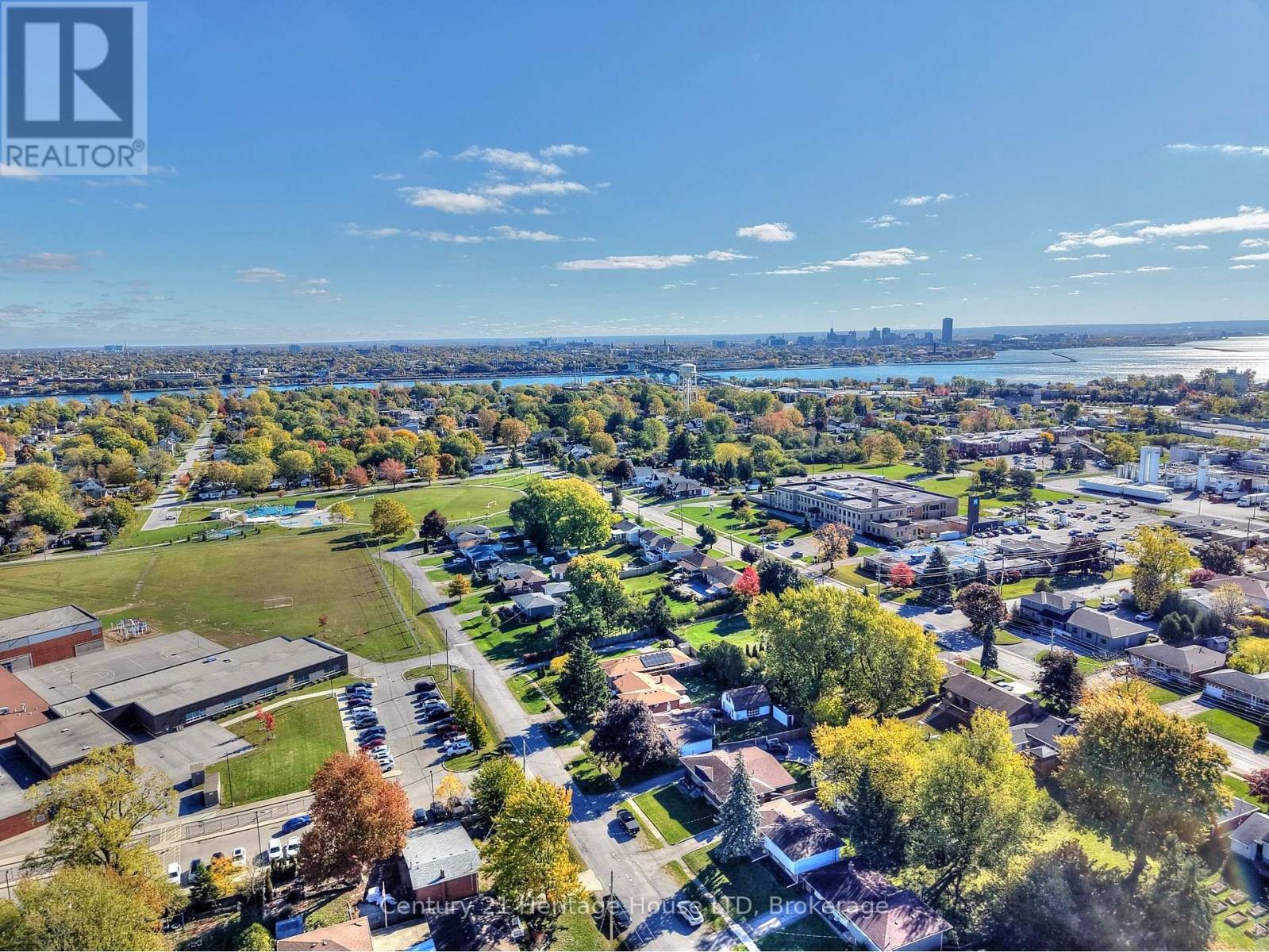 148 CHAMPLAIN DRIVE - 32