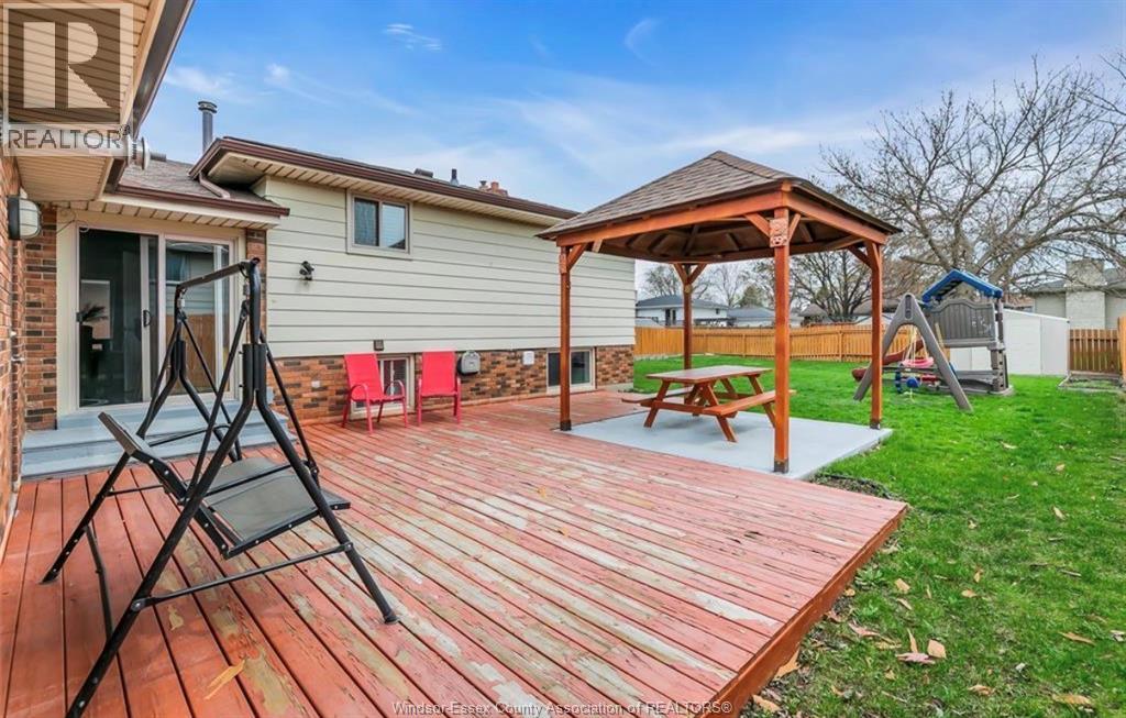 386 WOODRIDGE, Tecumseh, Ontario, N8N3A8 — Photo 31