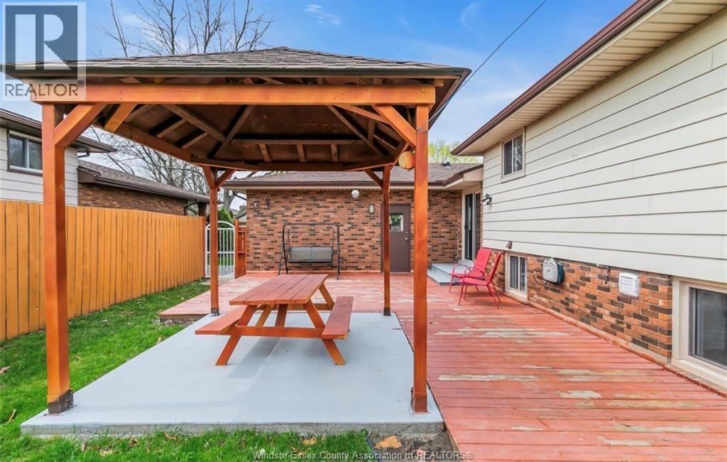 386 WOODRIDGE, Tecumseh, Ontario, N8N3A8 — Photo 32