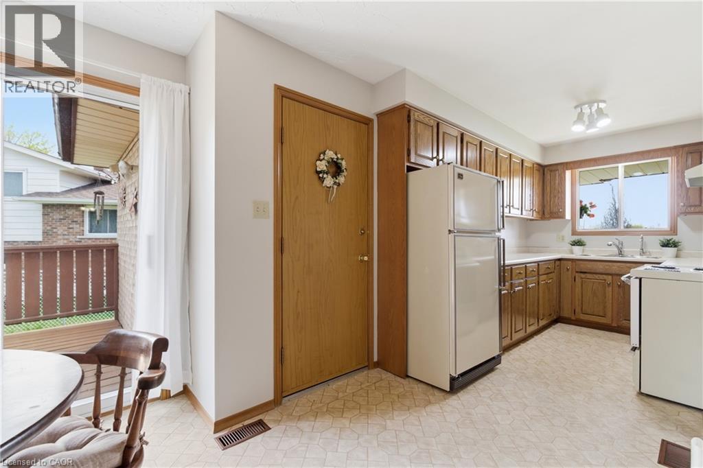 118 DEERBERRY Place, Waterloo, Ontario, N2V1G2 — Photo 16