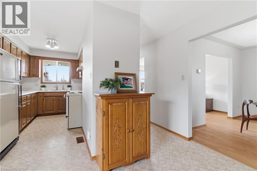 118 DEERBERRY Place, Waterloo, Ontario, N2V1G2 — Photo 17