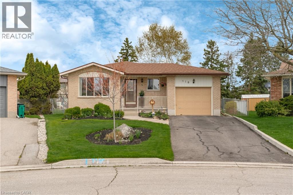 118 DEERBERRY Place, Waterloo, Ontario, N2V1G2 — Photo 2
