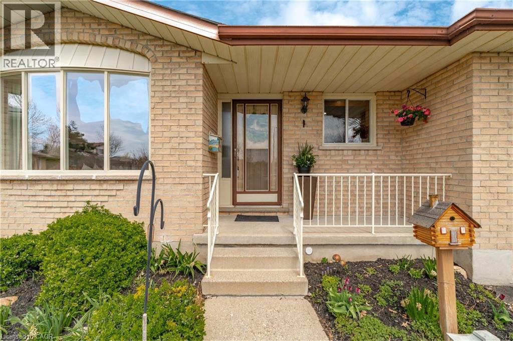 118 DEERBERRY Place, Waterloo, Ontario, N2V1G2 — Photo 6