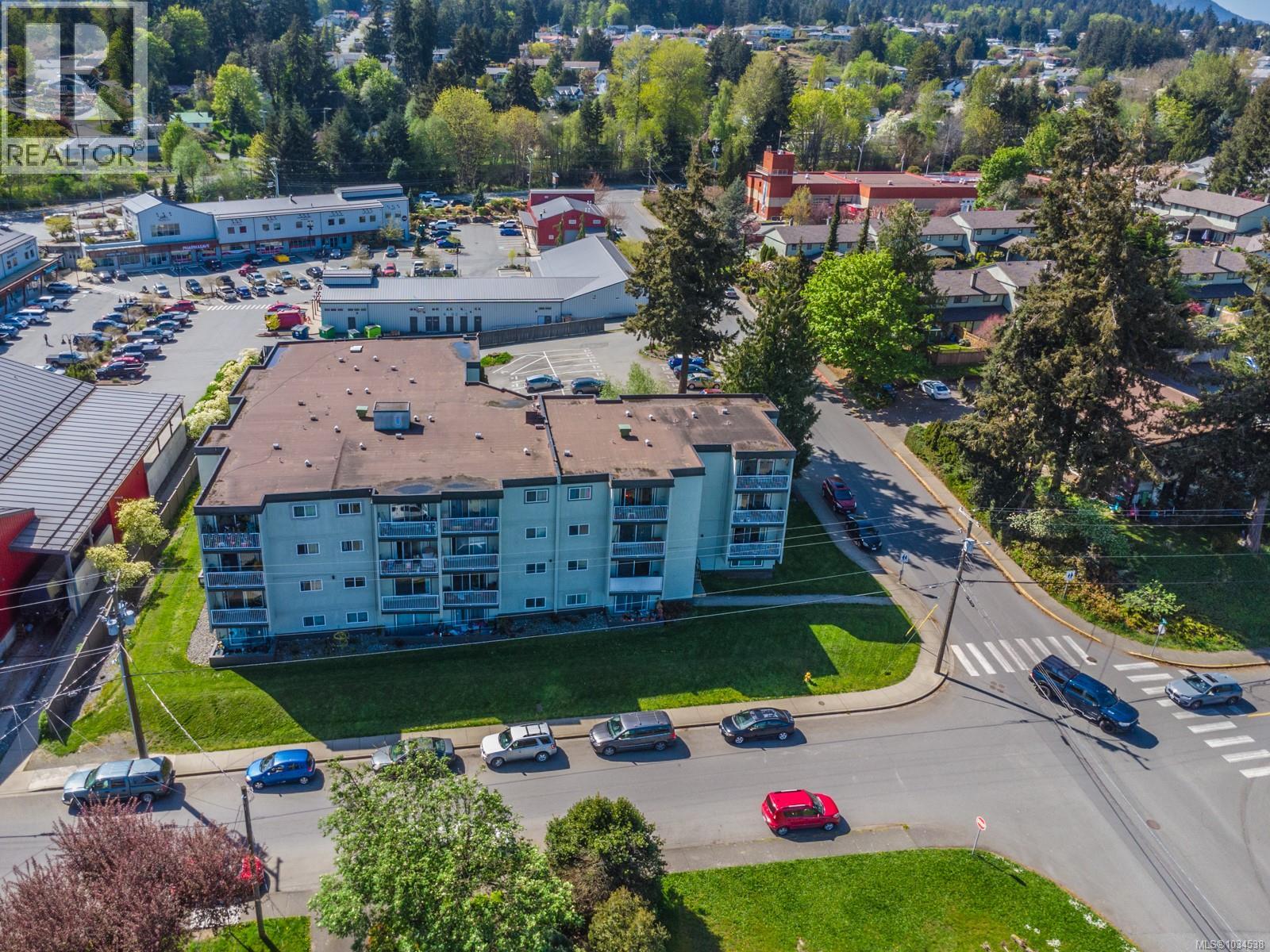 #103 3040 Pine St - 23