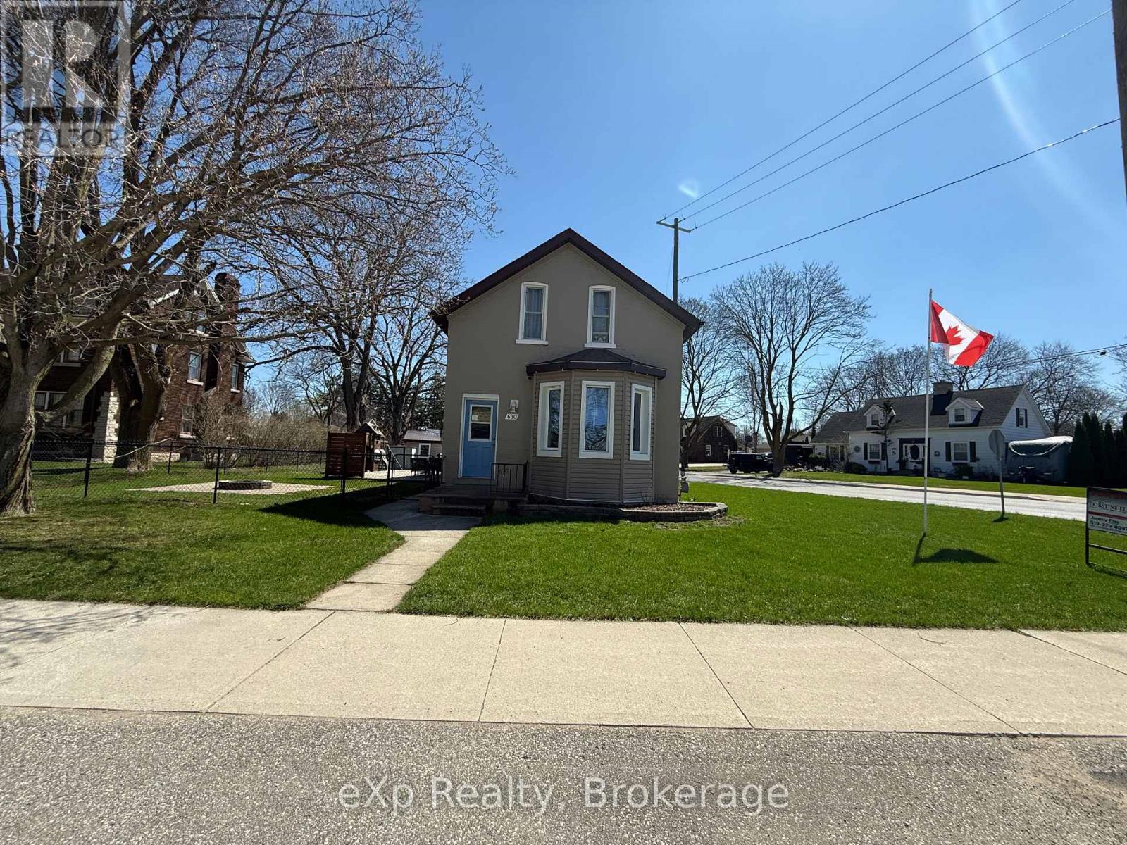 630 GIBSON STREET - Image 2