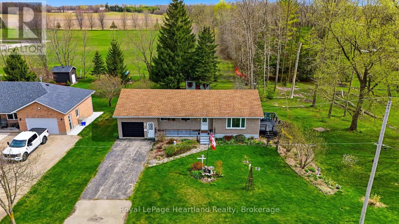 21 BROWN STREET S - 33