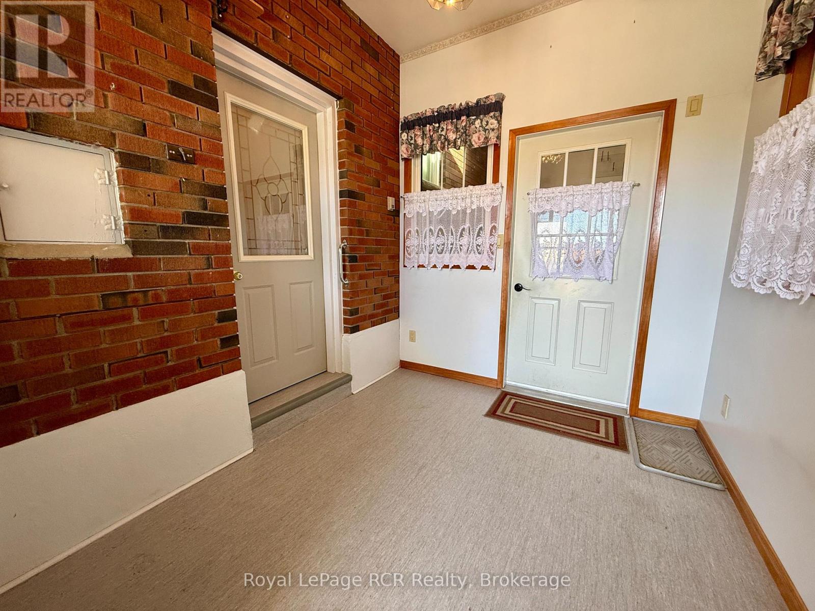 281 13TH AVENUE - 7