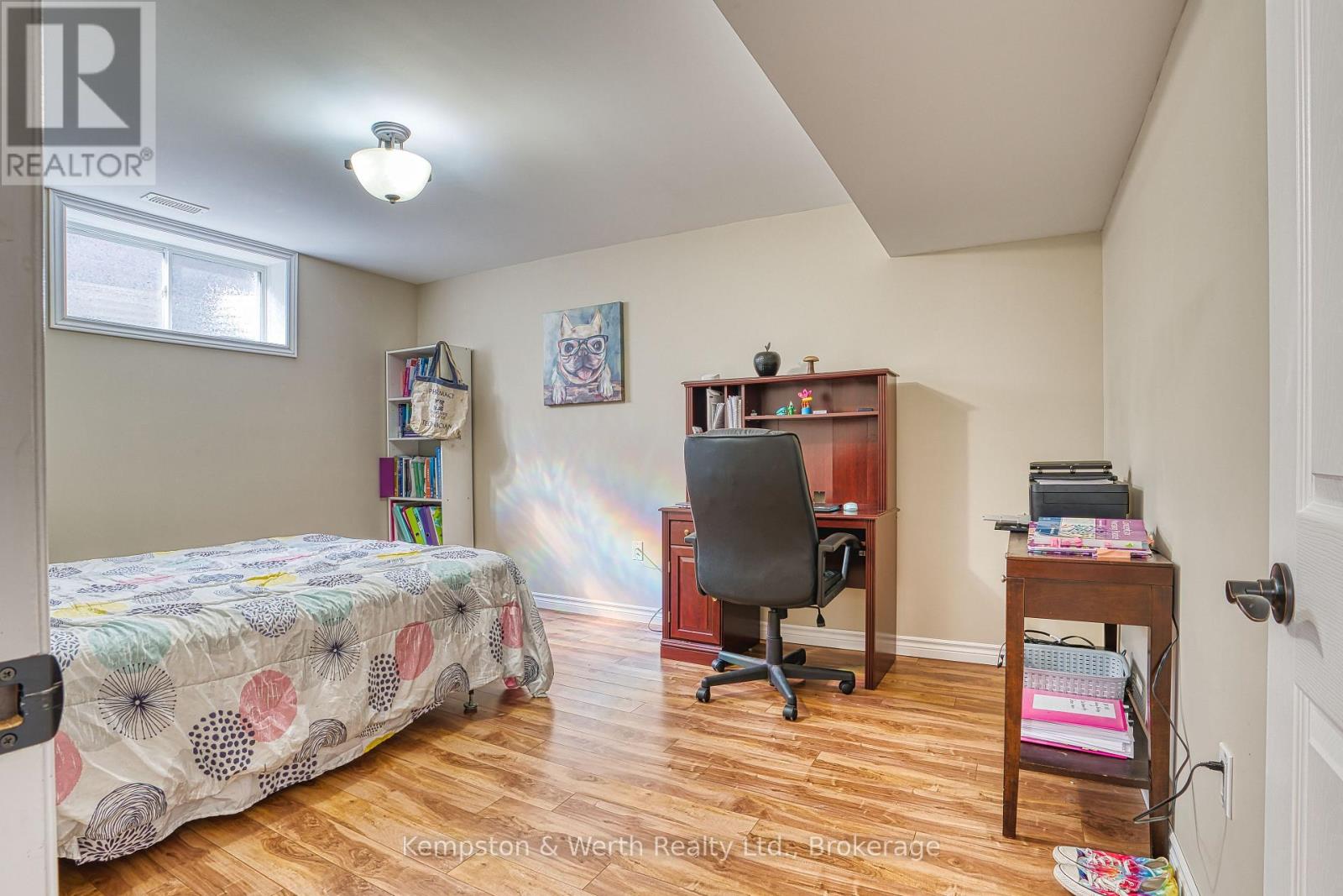 145 KROTZ STREET W - 24